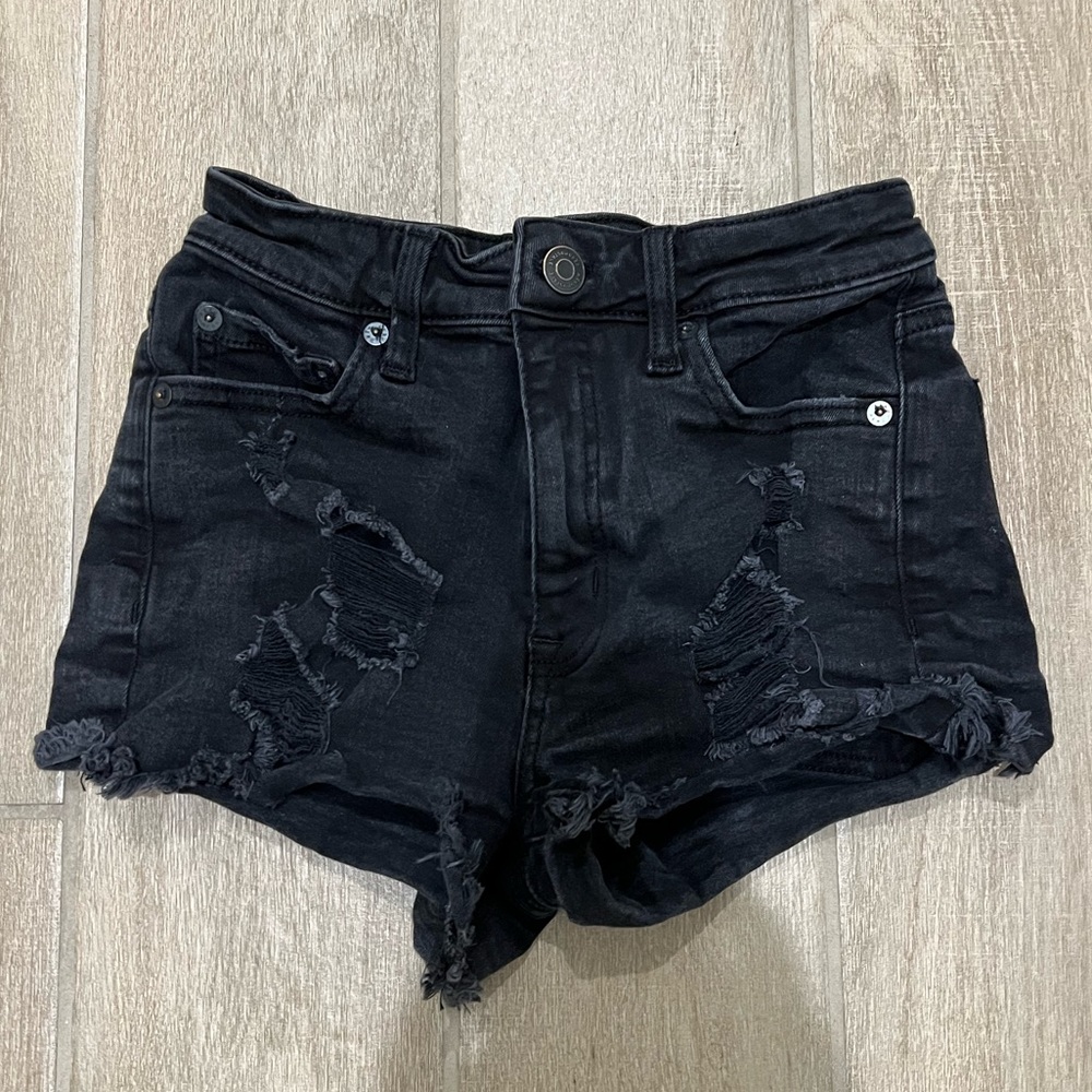 Women’s Aeropostale Vintage High-Rise Distressed Shorty Shorts— Size 2